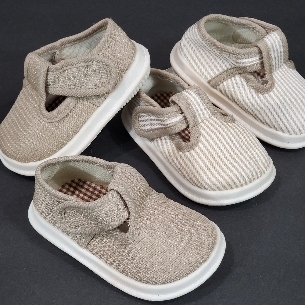 2 Pairs Tan & White Velcro Strap Shoe Unisex Sz 6